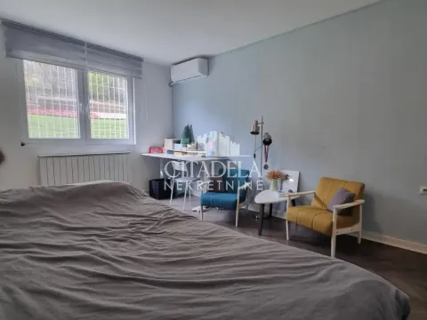 Prodaja, dvosoban stan, 42m², Karaburma, Palilula Sve Podlokacije - image 4