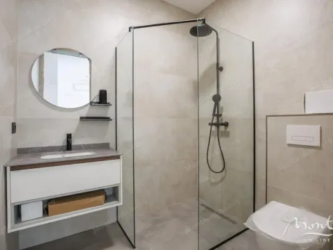 Prodaja, kuća, 160m², Budva, Crna Gora - image 32