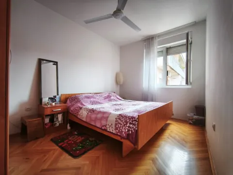 Prodaja, jednosoban stan, 61m², Stari Aerodrom, Podgorica - image 1