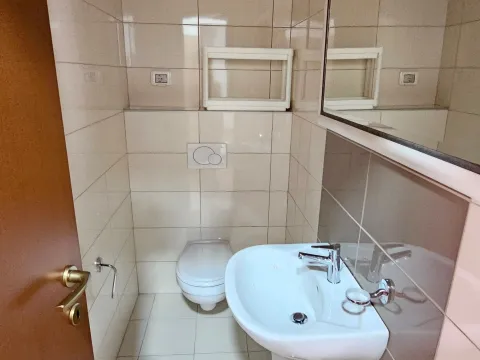Izdavanje, dvosoban stan, 68m², City Kvart, Podgorica - image 10