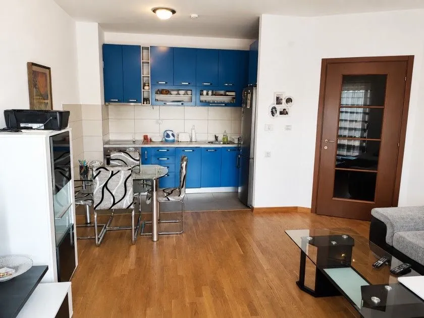 Izdavanje, dvosoban stan, 75m², City Kvart, Podgorica