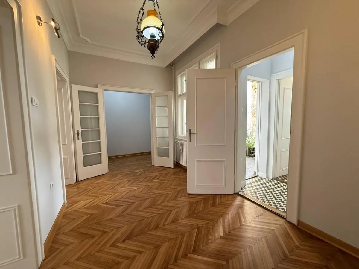 Rent, office space, 123m², Centar, Novi Sad