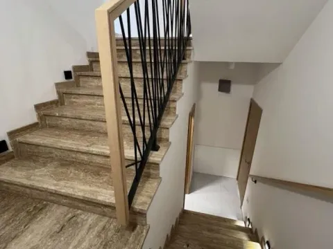 Prodaja, kuća, 181m², Petrovaradin, Novi Sad - image 9