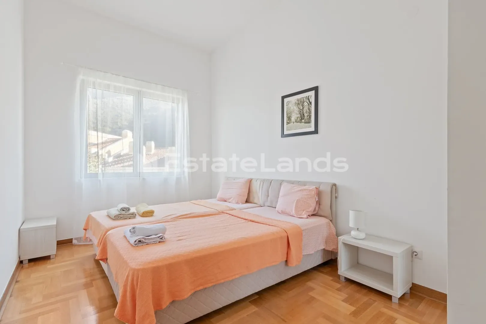 Prodaja, dvosoban stan, 84m², Morinj, Kotor