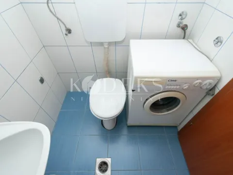 Izdavanje, jednosoban stan, 58m², Vezirov Most, Podgorica - image 7