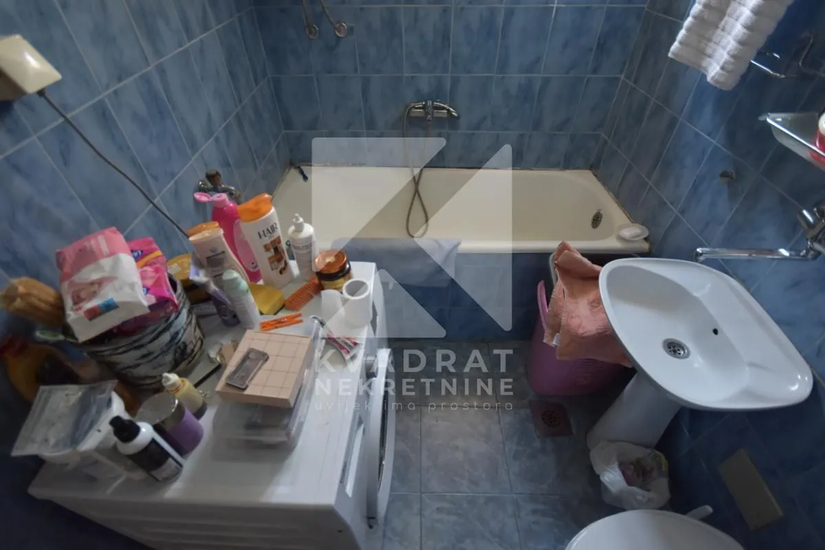 Prodaja, trosoban stan, 120m², Pobrežje, Podgorica