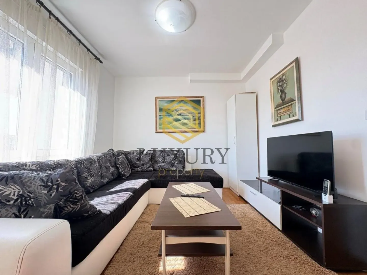 Rent, studio apartment, 27m², Stari Aerodrom, Podgorica