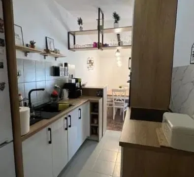 Prodaja, dvosoban stan, 72m², Stari Aerodrom, Podgorica - image 5