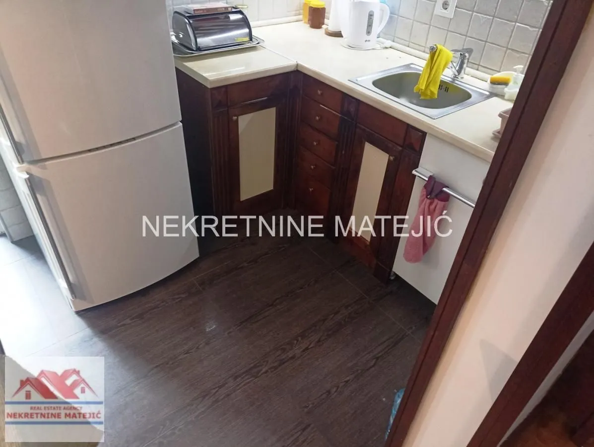 Prodaja, četvorosoban stan, 114m², Centar, Kragujevac