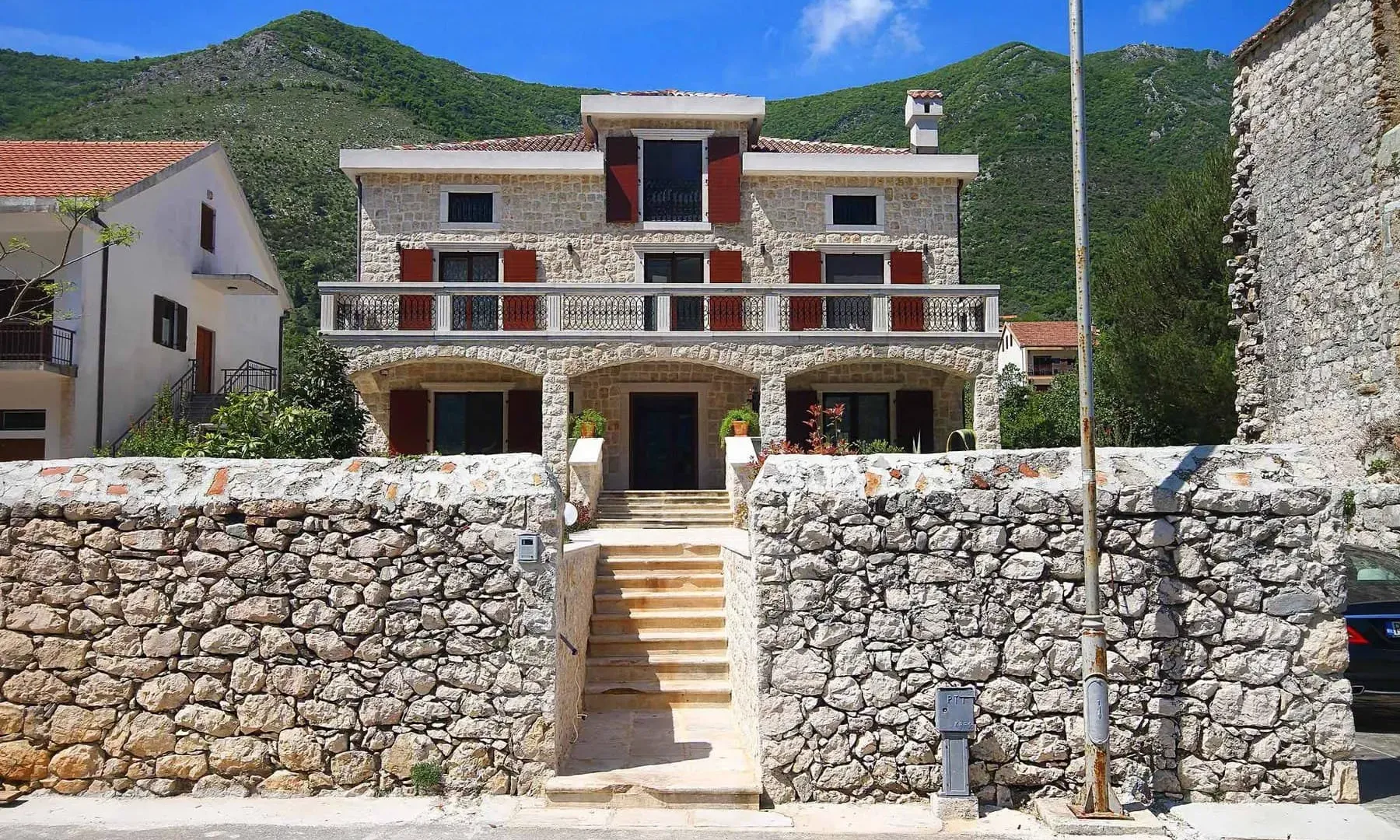 Sale, house, 497m², Prčanj, Kotor