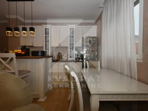 Rent, three bedroom apartment, 95m², Blok 9, Podgorica - image 6