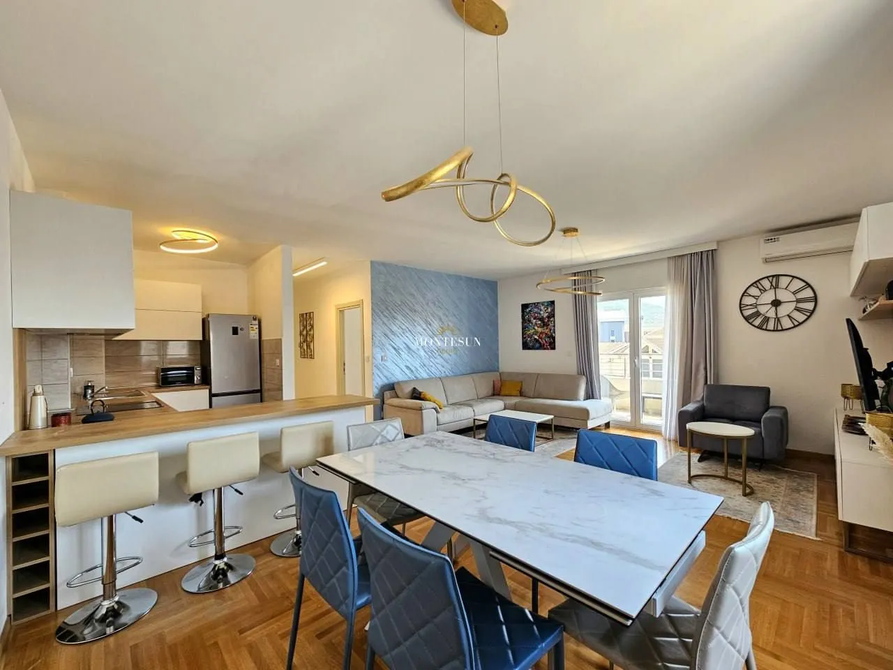 Rent, three bedroom apartment, 103m², Centar, Budva