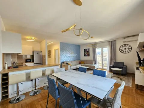 Rent, three bedroom apartment, 103m², Centar, Budva - image 2