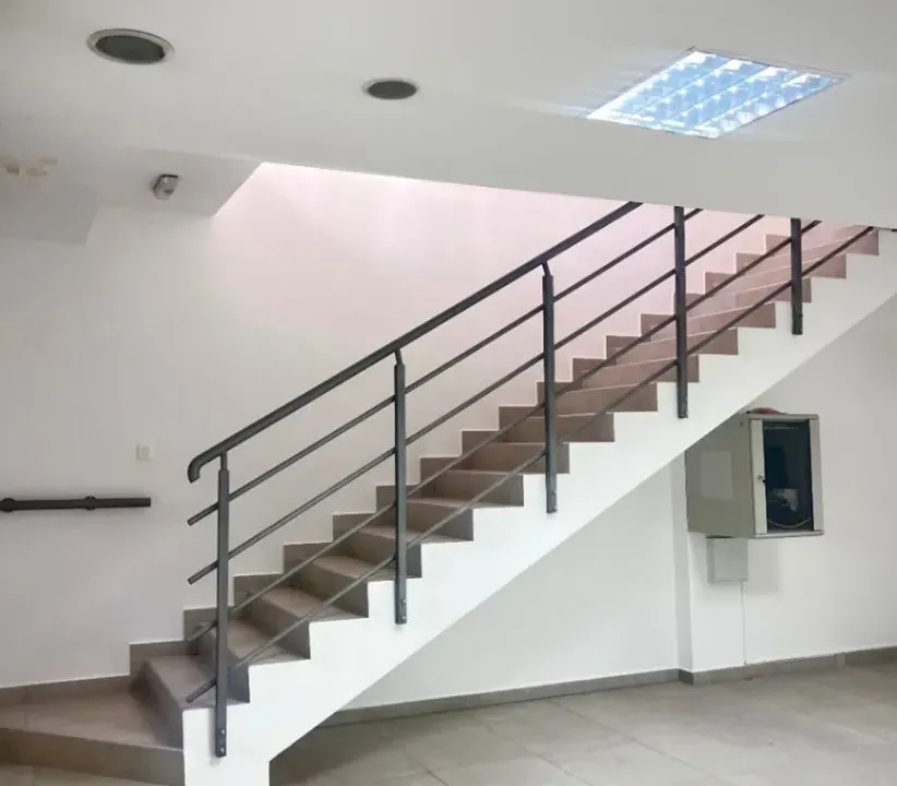 Rent, office space, 100m², Tološka šuma, Podgorica