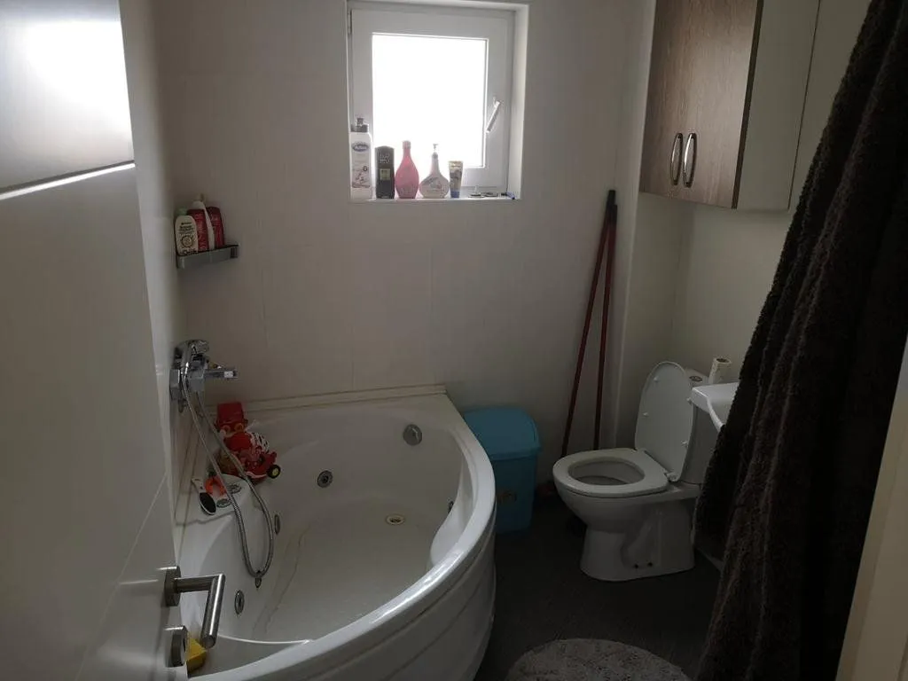 Izdavanje, stan, 350m², Vranići, Podgorica