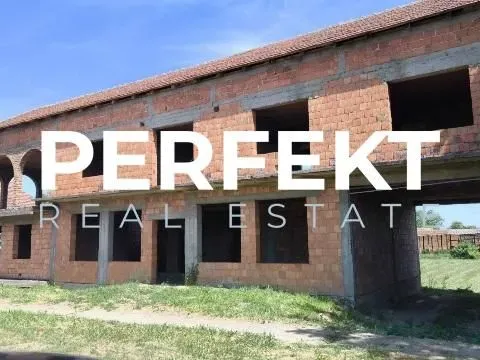 Sale, house, 400m², Samoš, Kovačica - image 2