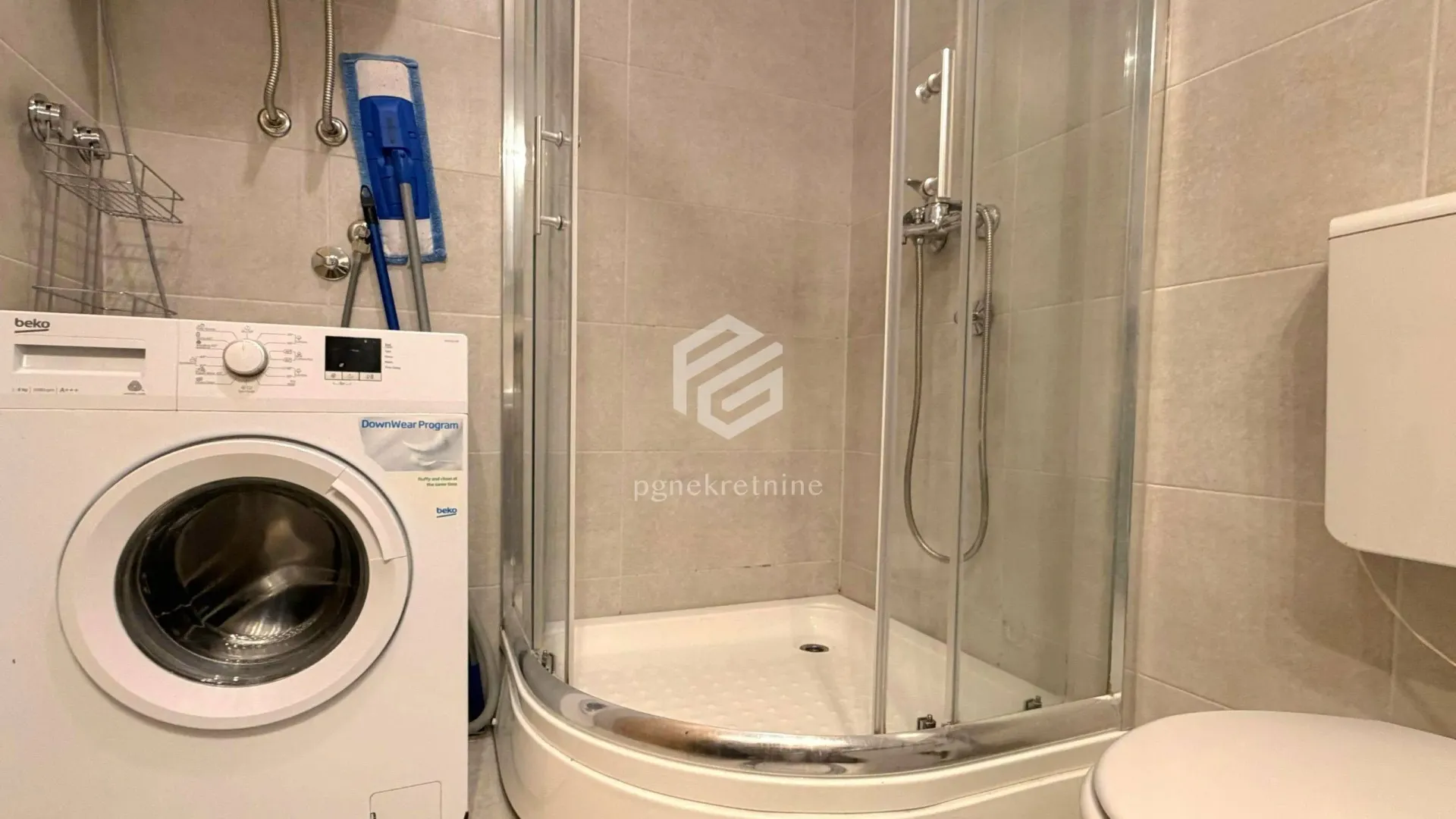 Izdavanje, jednosoban stan, 50m², Stari Aerodrom, Podgorica