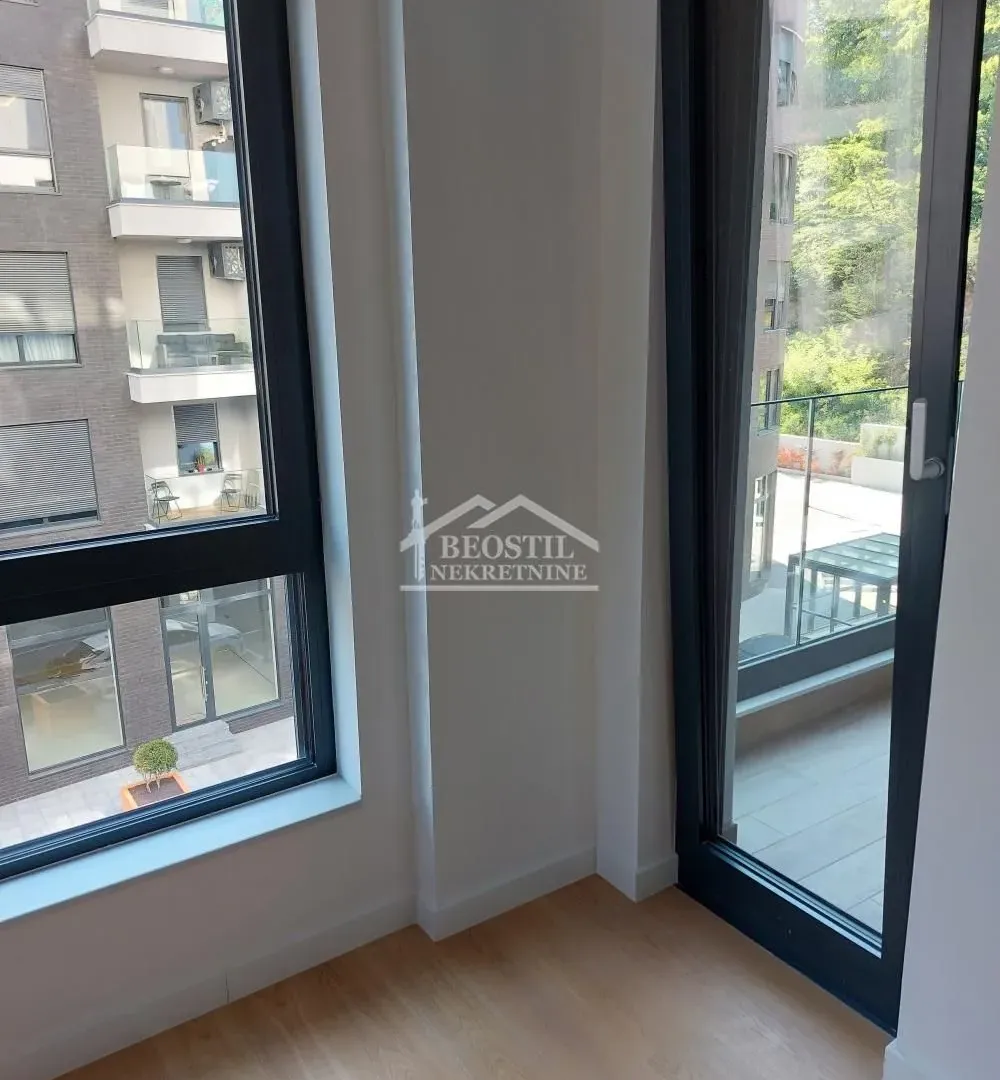 Sale, office space, 48m², Tošin bunar, Novi Beograd Sve Podlokacije