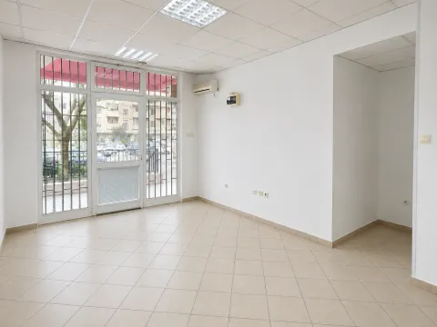 Rent, office space, 25m², Krivi Most, Podgorica - image 3