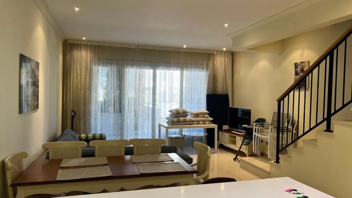 Prodaja, dvosoban stan, 107m², Tivat, Crna Gora