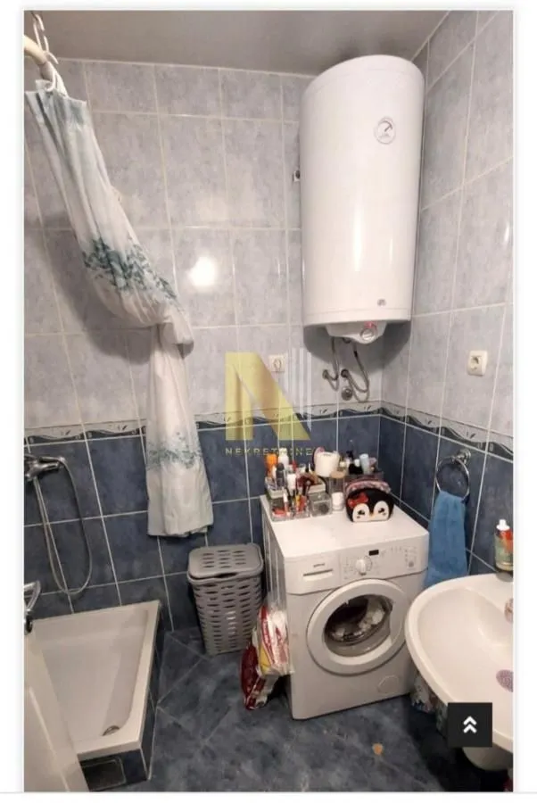 Izdavanje, jednosoban stan, 37m², Bulevar Oslobodjenja, Novi Sad Sve Podlokacije