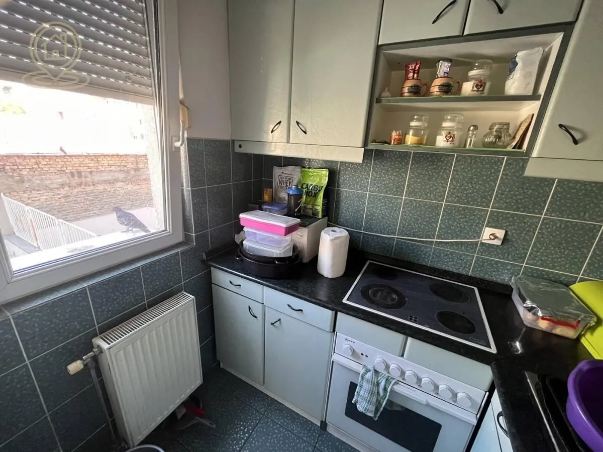 Izdavanje, dvosoban stan, 42m², Grbavica, Novi Sad Sve Podlokacije