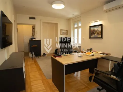 Prodaja, jednosoban stan, 48m², Bajlonijeva Pijaca, Beograd - image 1