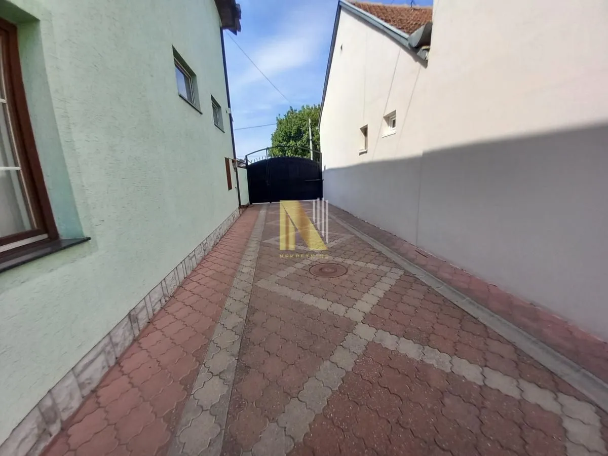 Prodaja, kuća, 272m², Bela Palanka, Srbija