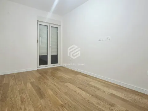 Izdavanje, jednosoban stan, 43m², Central Point, Podgorica - image 5