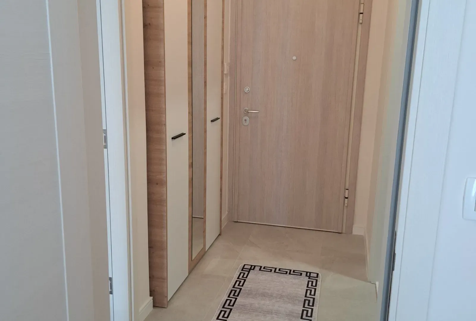 Rent, one bedroom apartment, 46m², Central Point, Podgorica