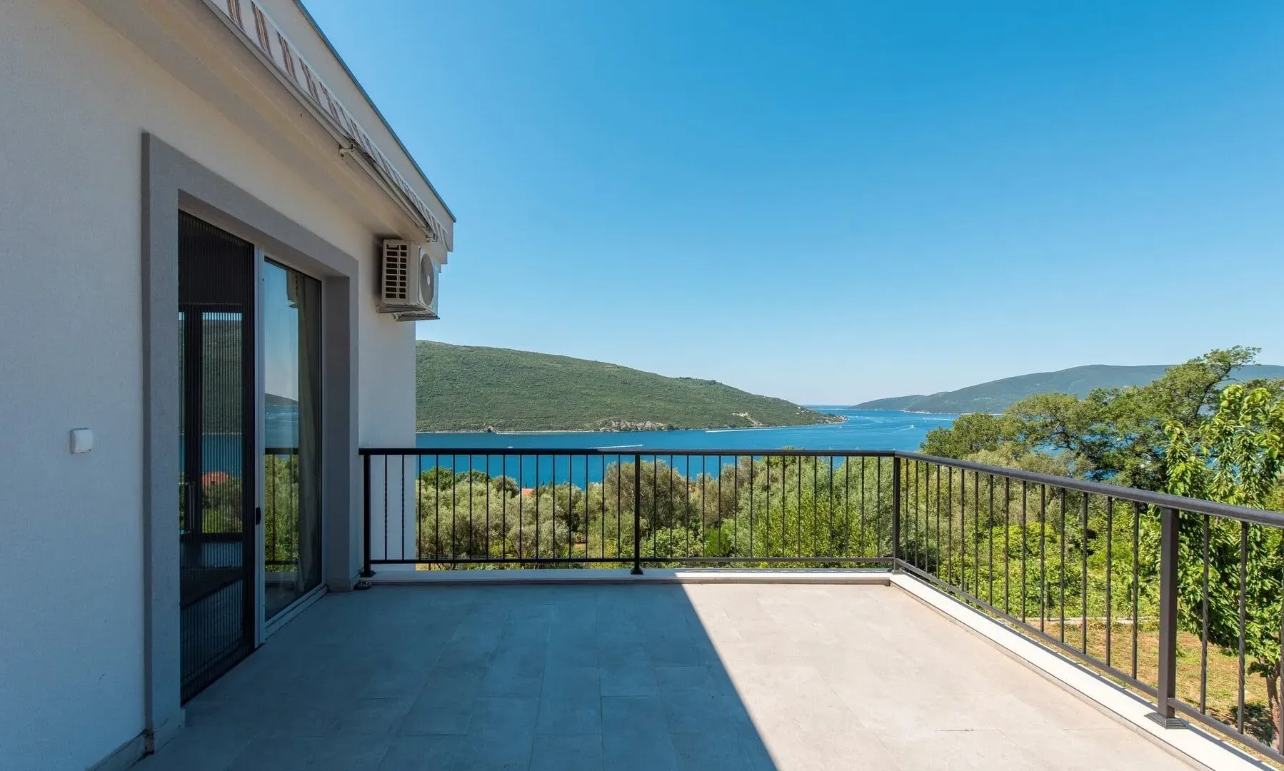 Sale, house, 296m², Kotor, Crna Gora