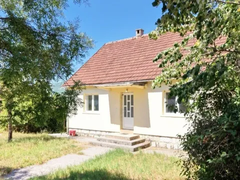Kuća in Centar