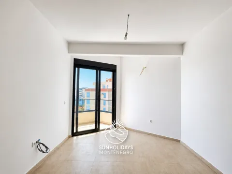 Sale, one bedroom apartment, 47m², Pinješ, Ulcinj - image 5