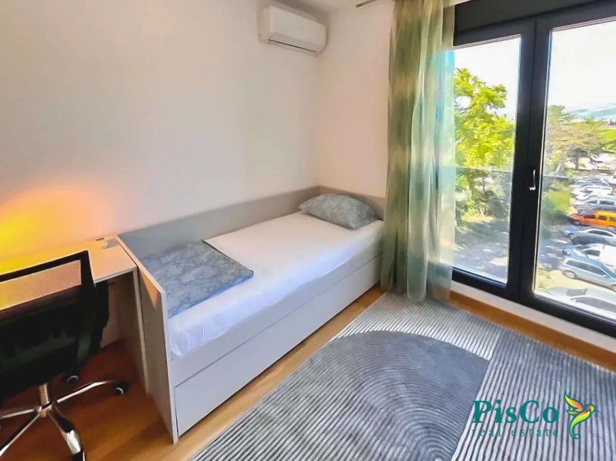Izdavanje, dvosoban stan, 70m², City Kvart, Podgorica