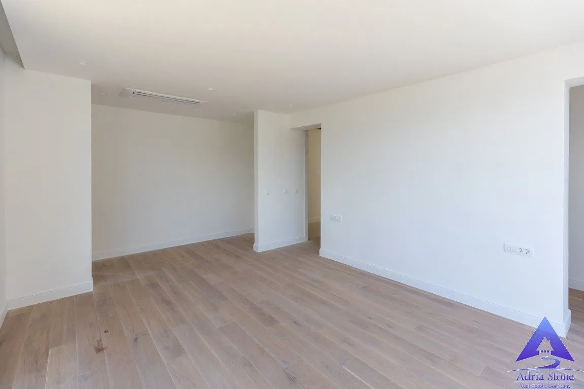 Prodaja, kuća, 328m², Krašići, Tivat