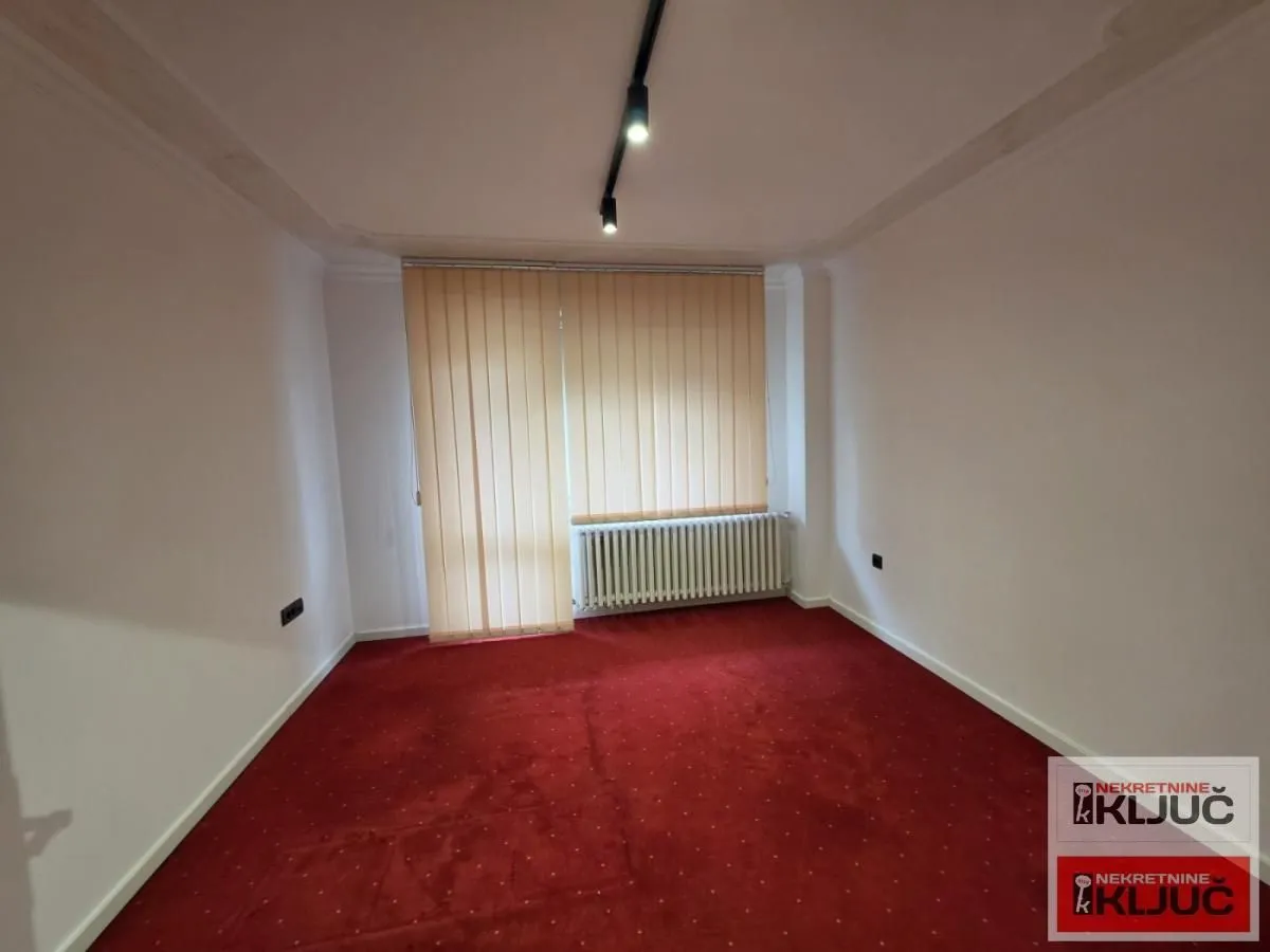 Izdavanje, trosoban stan, 73m², Spens, Novi Sad Sve Podlokacije