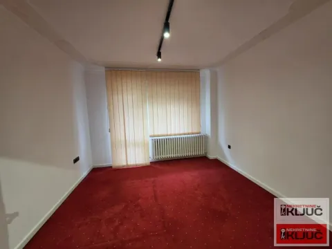Izdavanje, trosoban stan, 73m², Spens, Novi Sad Sve Podlokacije - image 3