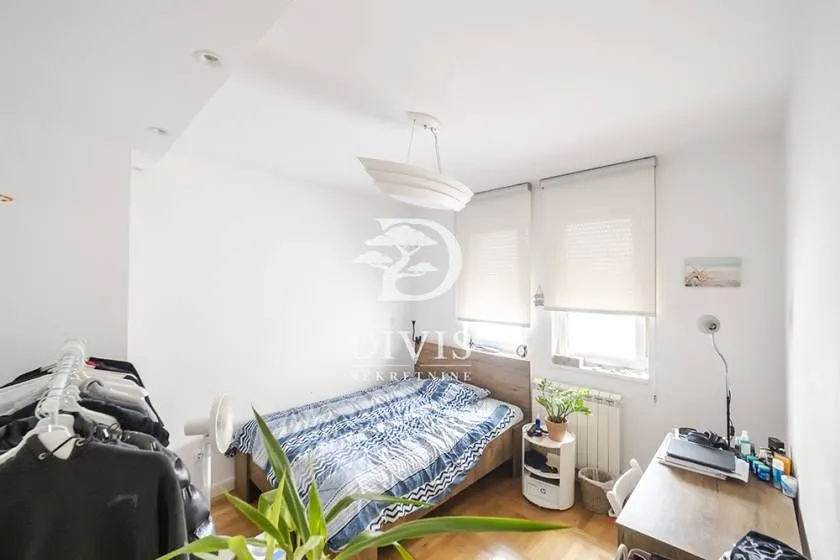 Sale, three bedroom apartment, 87m², Vračar Sve Podlokacije, Beograd