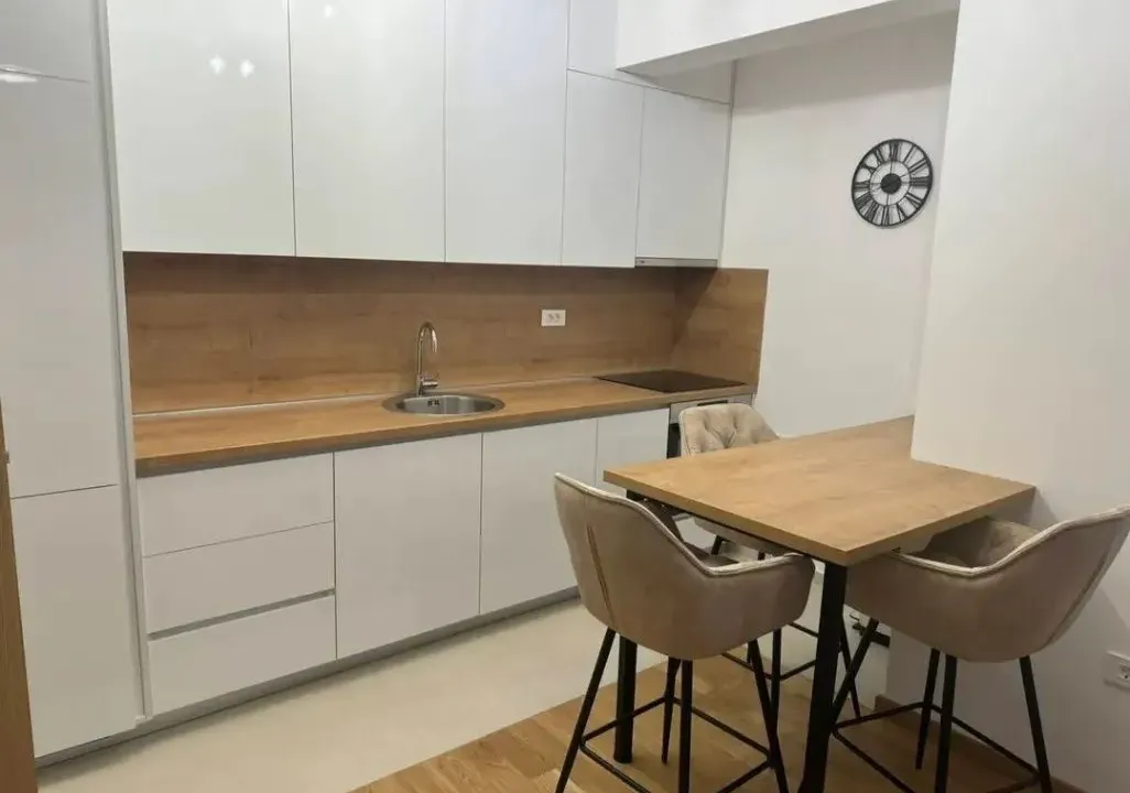 Izdavanje, jednosoban stan, 47m², City Kvart, Podgorica