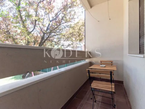 Rent, one bedroom apartment, 80m², Tološi, Podgorica - image 8