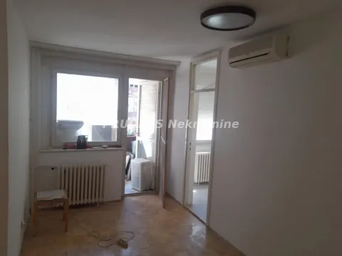 Izdavanje, trosoban stan, 84m², Novi Beograd Blok 63, Novi Beograd Sve Podlokacije - image 2