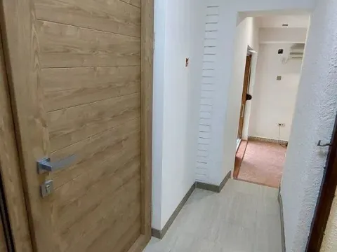 Izdavanje, kuća, 160m², Savski Venac, Beograd - image 13