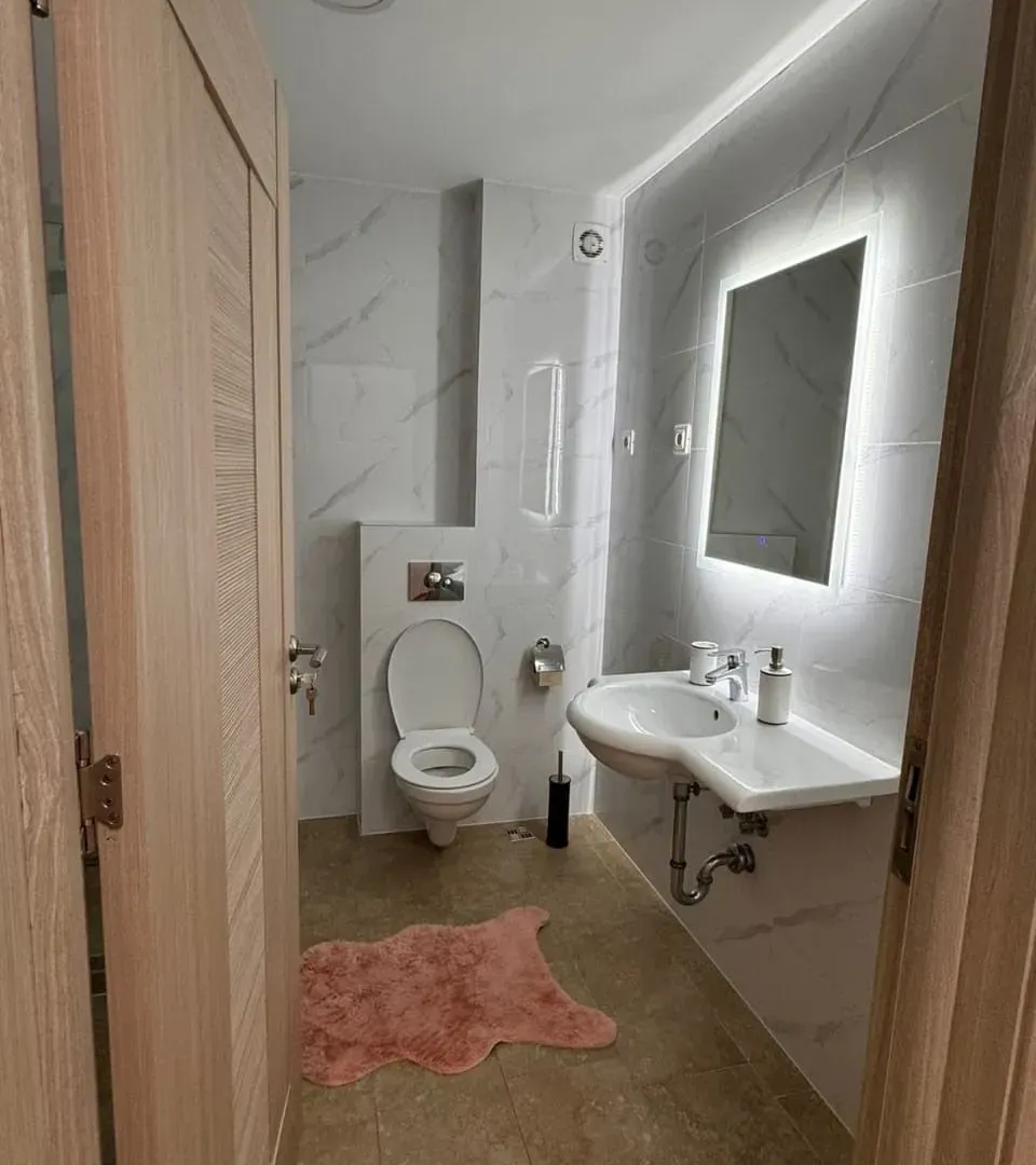 Rent, one bedroom apartment, 40m², Bečići, Budva