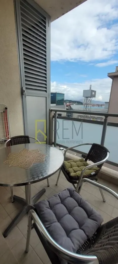 Prodaja, jednosoban stan, 41m², City Kvart, Podgorica