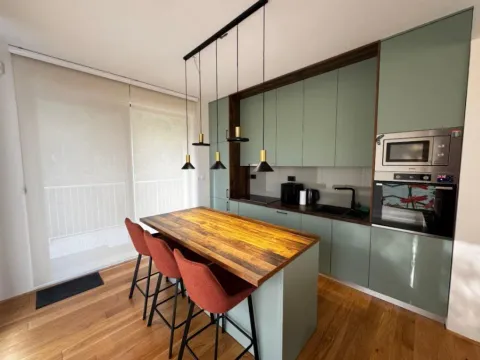 Izdavanje, kuća, 300m², Pržno, Budva - image 2