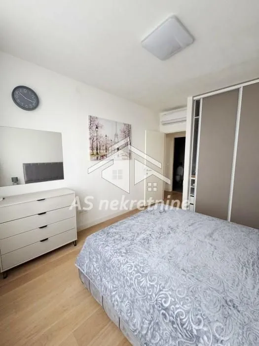 Rent, three bedroom apartment, 84m², Savski Venac, Beograd