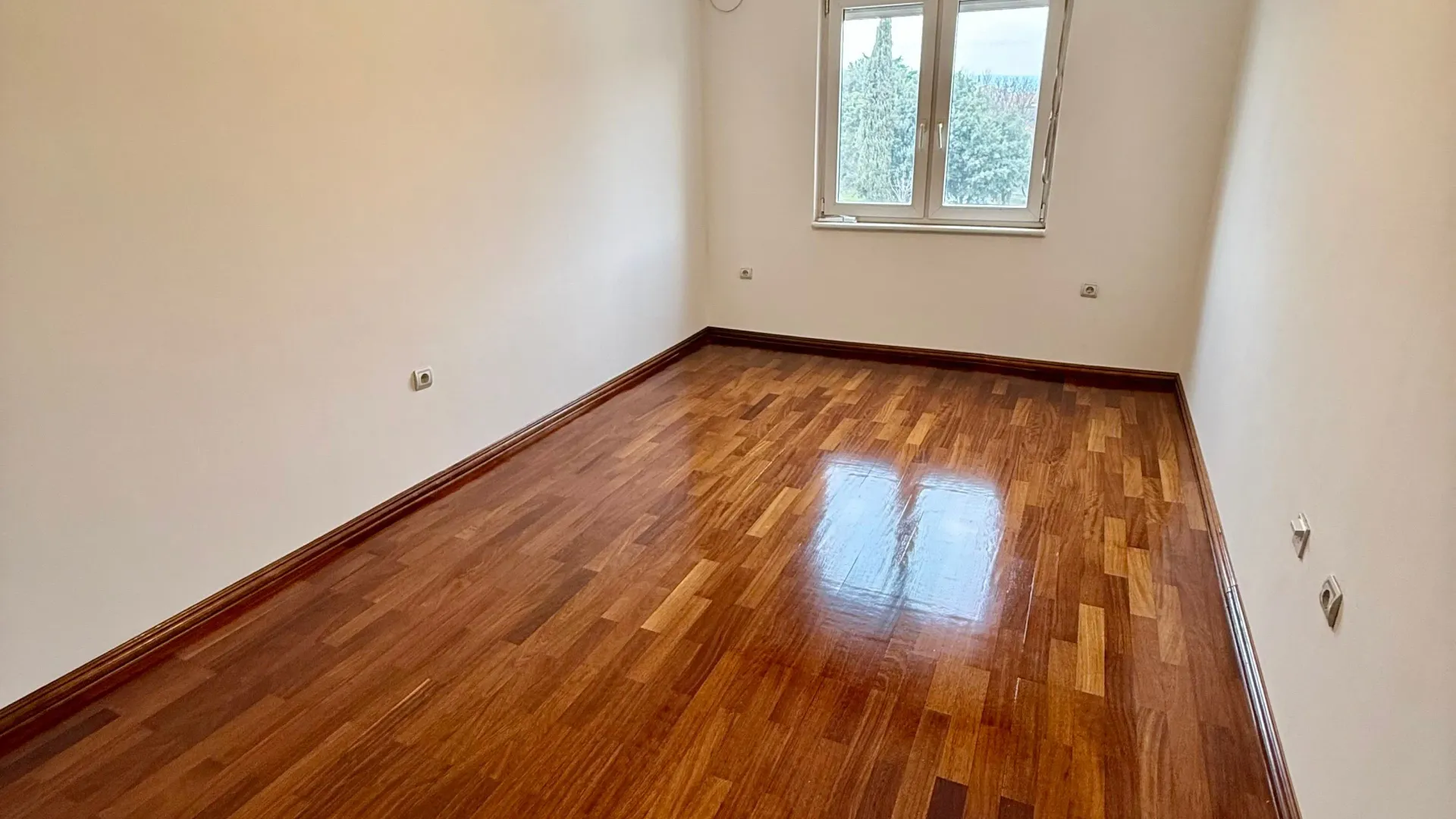 Prodaja, dvosoban stan, 90m², Preko Morače, Podgorica