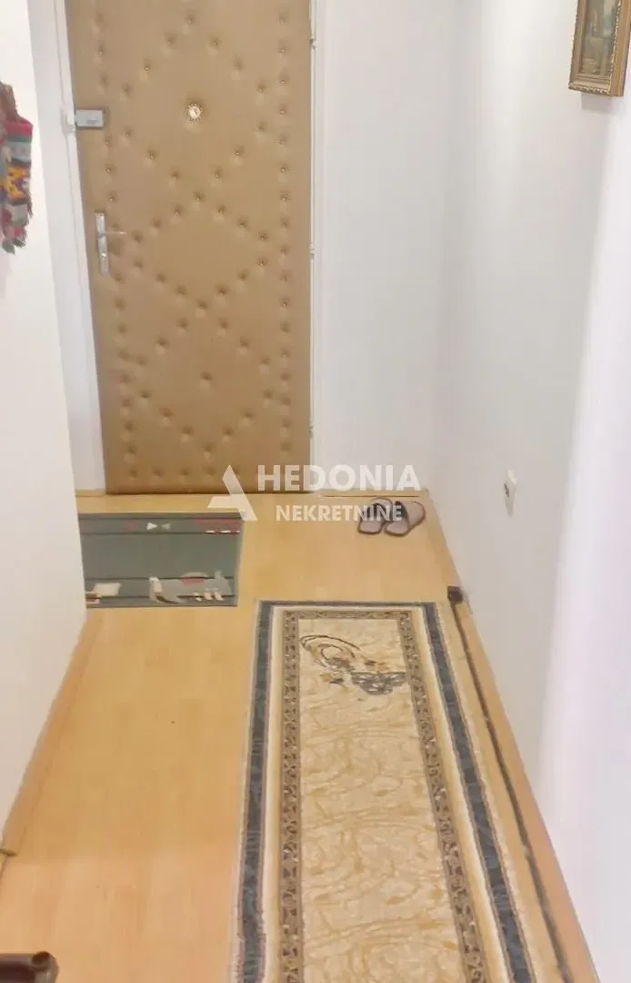 Prodaja, dvosoban stan, 58m², Zemun Sve Podlokacije, Beograd
