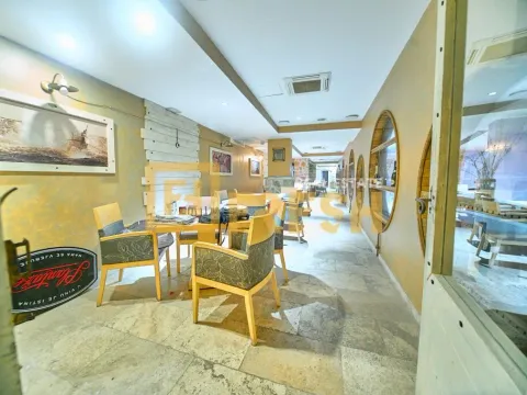 Prodaja, poslovni prostor, 1343m², Centar, Podgorica - image 16