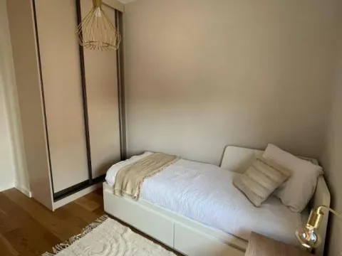 Izdavanje, dvosoban stan, 70m², Tivat, Crna Gora - image 9